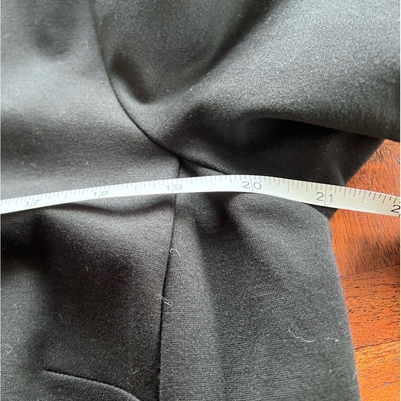 Talbots Black Scalloped Neck Dress Top - Size 1XP - Picture 4 of 6